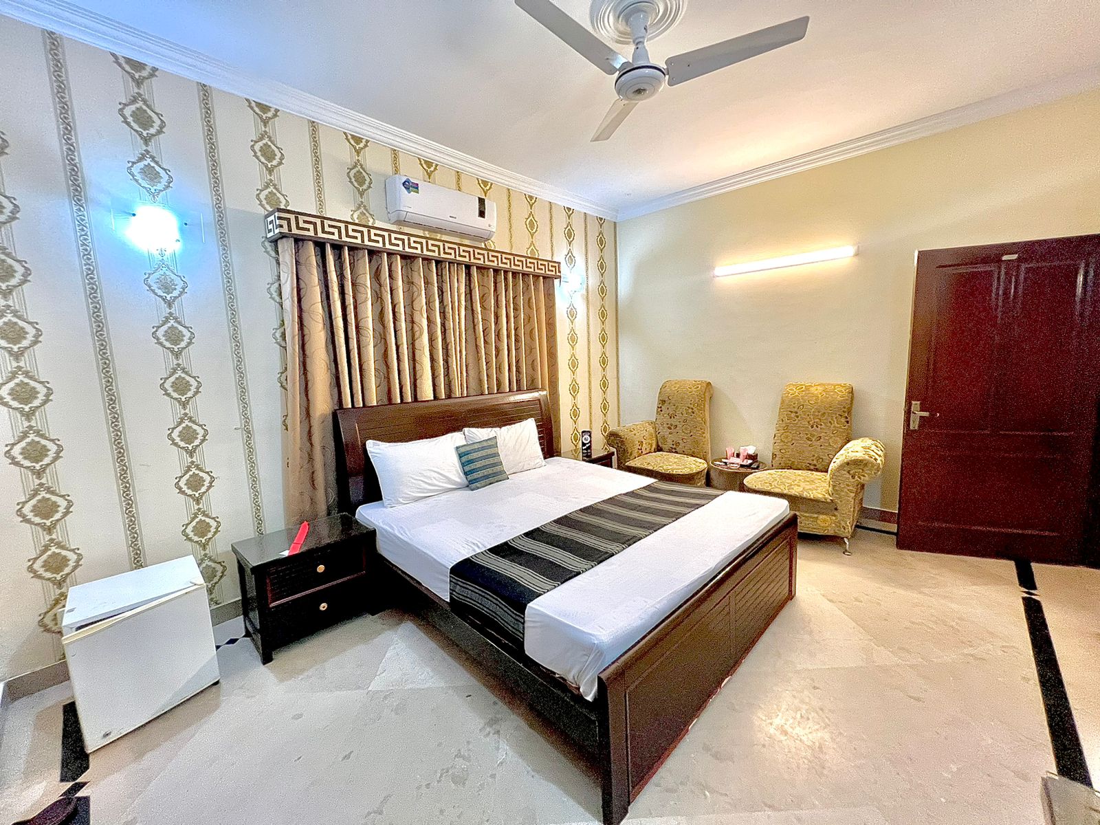 Executive Room step inn guest house Islamabad