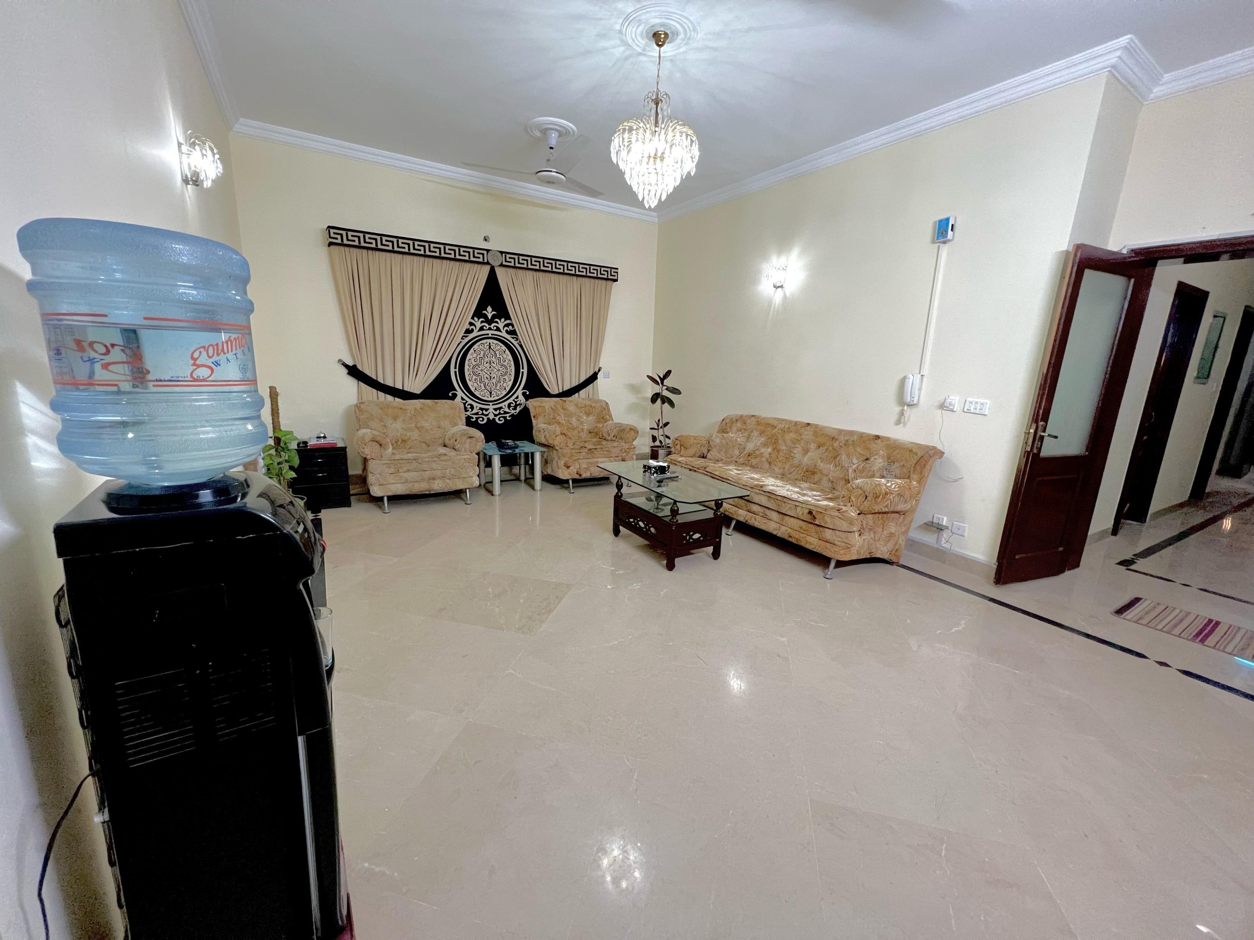 guest house Islamabad e11 step inn guest house