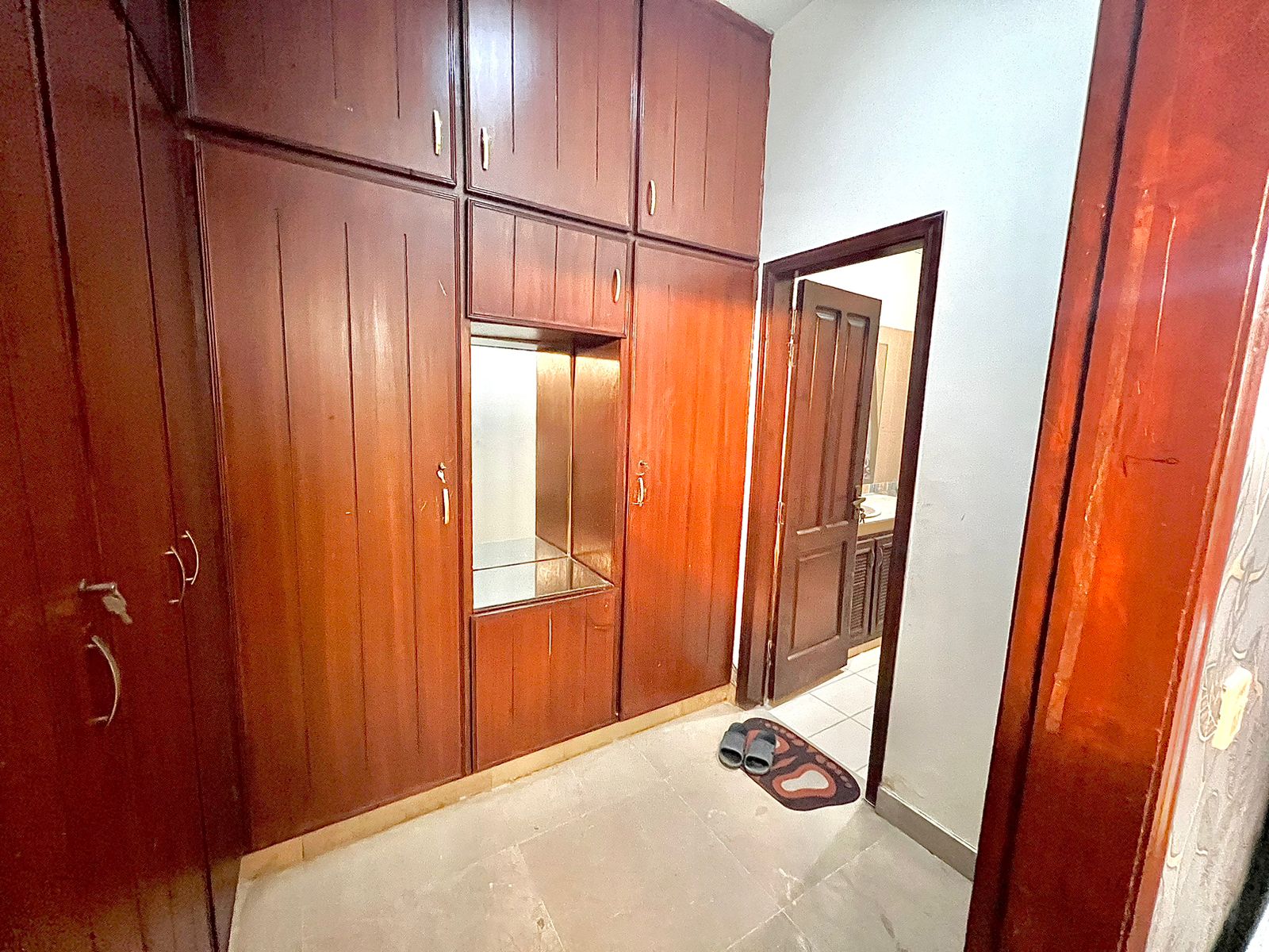 Superior Executive Room step inn guest house Islamabad dressing room