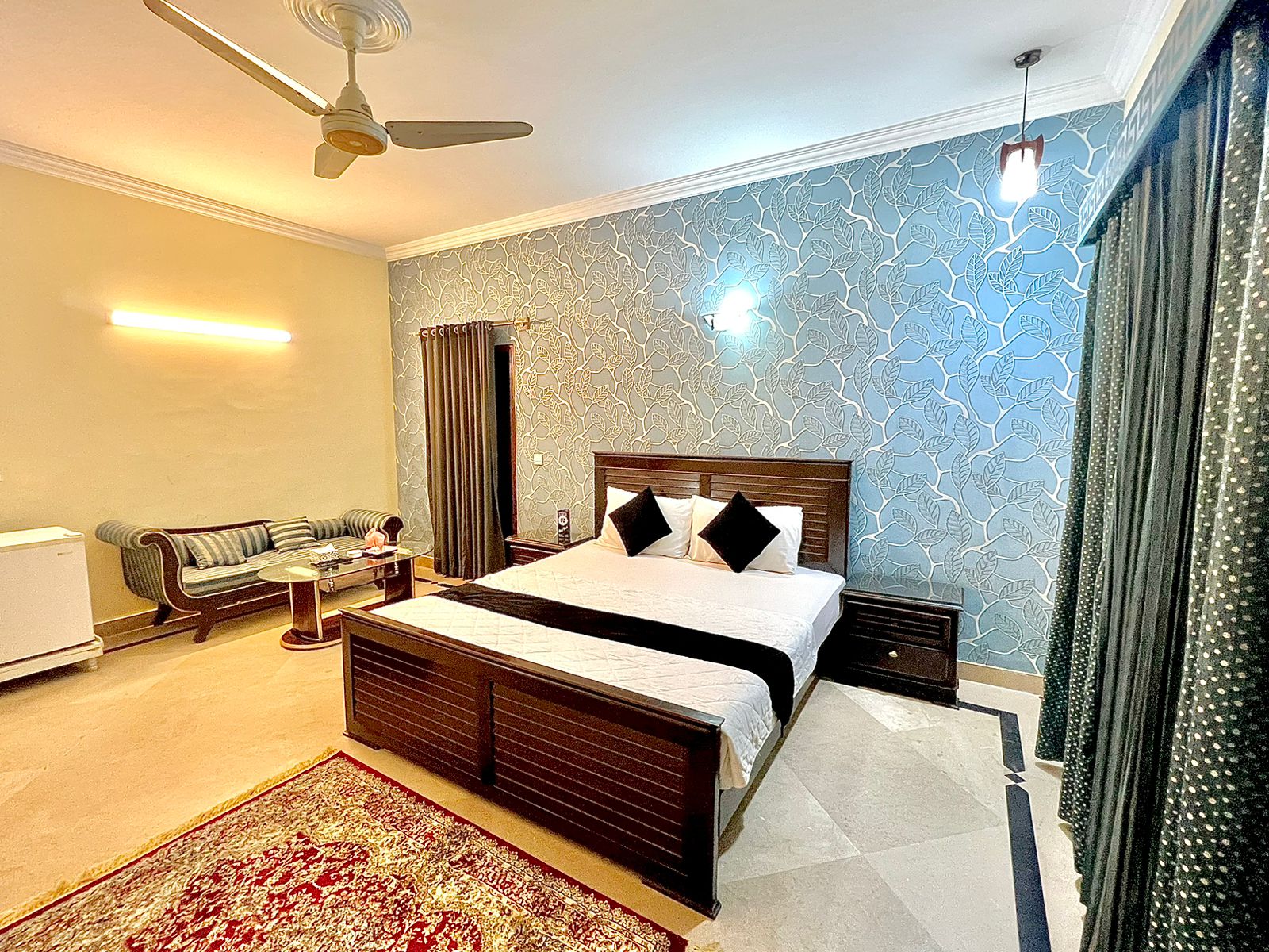 Superior Executive Room step inn guest house Islamabad