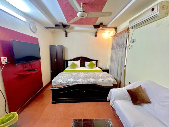 Standard Deluxe Room step inn guest house lahore family guest house